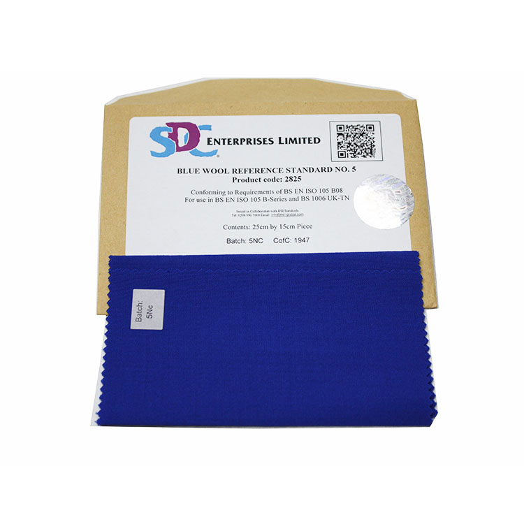 英国SDC #2825 耐光试验蓝羊毛布5号（15cm x 25cm ）